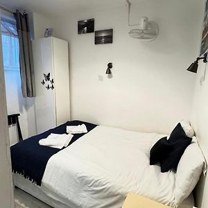 Earl'S Court Rooms